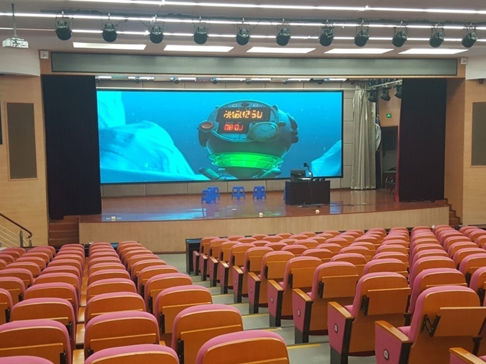 郑州外国语学校全国生物竞赛会场led显示屏